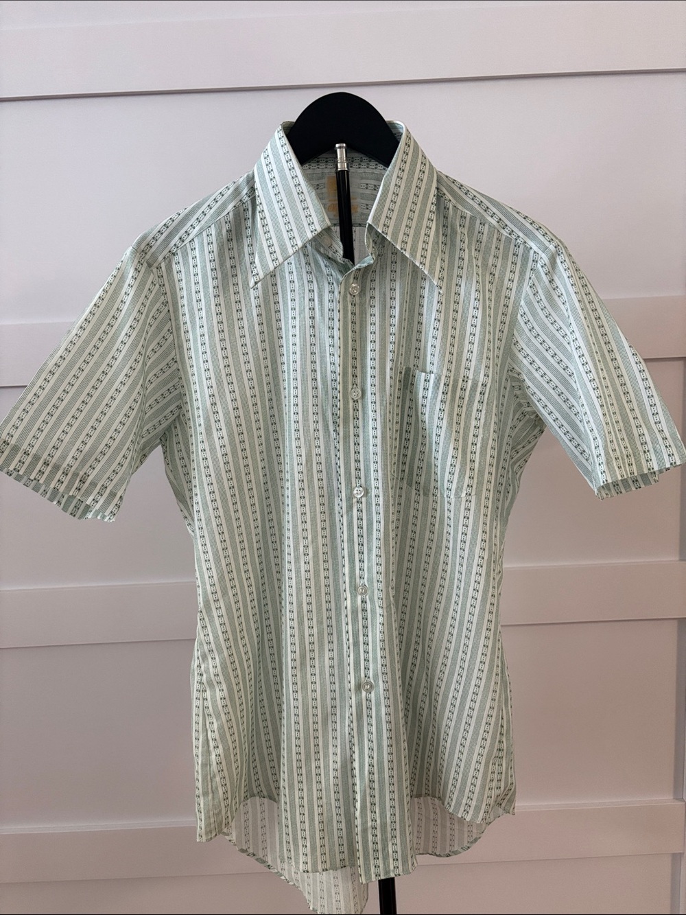Vintage Oleg Cassini 70’s Men’s Retro Button Down Shirt
